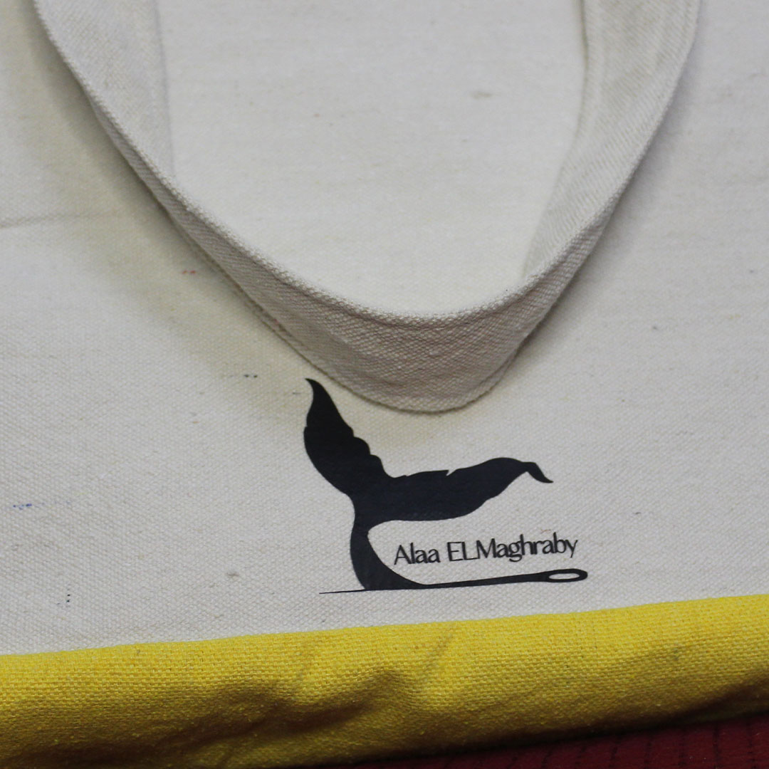 Art Girl Tote Bag - Image 2